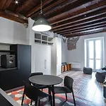 Piazza Mascheroni Home