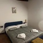 Feel - Piazza Pontida Balcony Apartment
