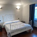 Myroom Guest House