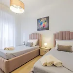 Sbs Room Rental