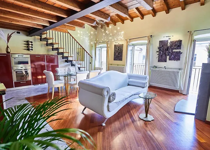 Luxury Design Loft - Piazza Pontida