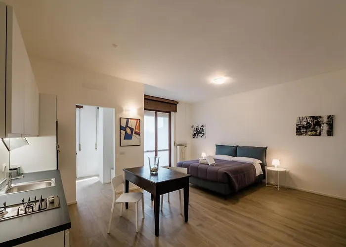 P&P Station Apartment