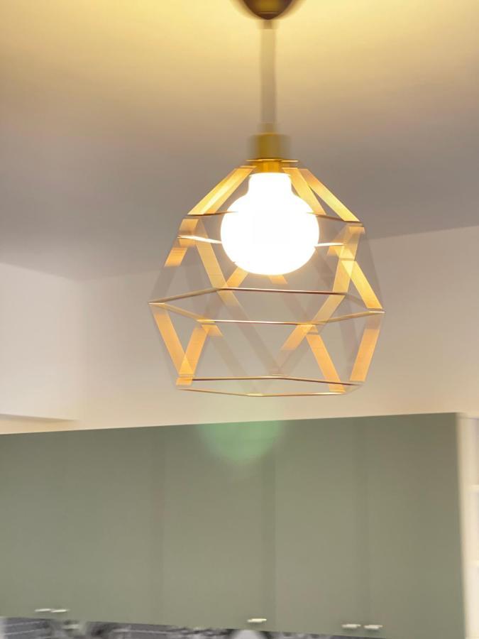 Smart Gold Elegant Style Apartment Bergamo