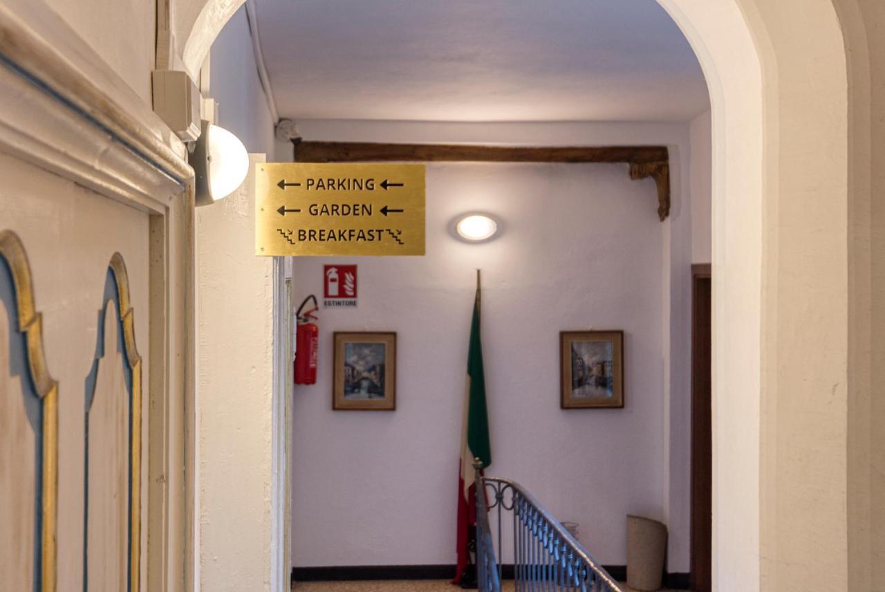 Palazzo Rivola Guest house