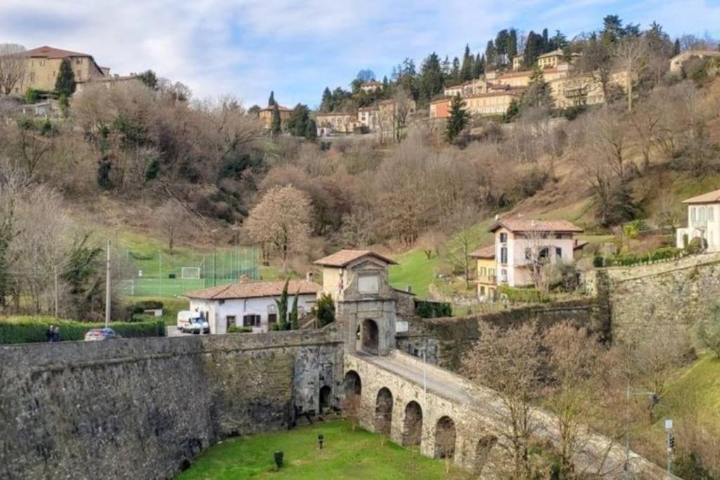 Parcheggio E Wifi Bergamo_a Due Passi Dalle Mura Appartamento Bergamo