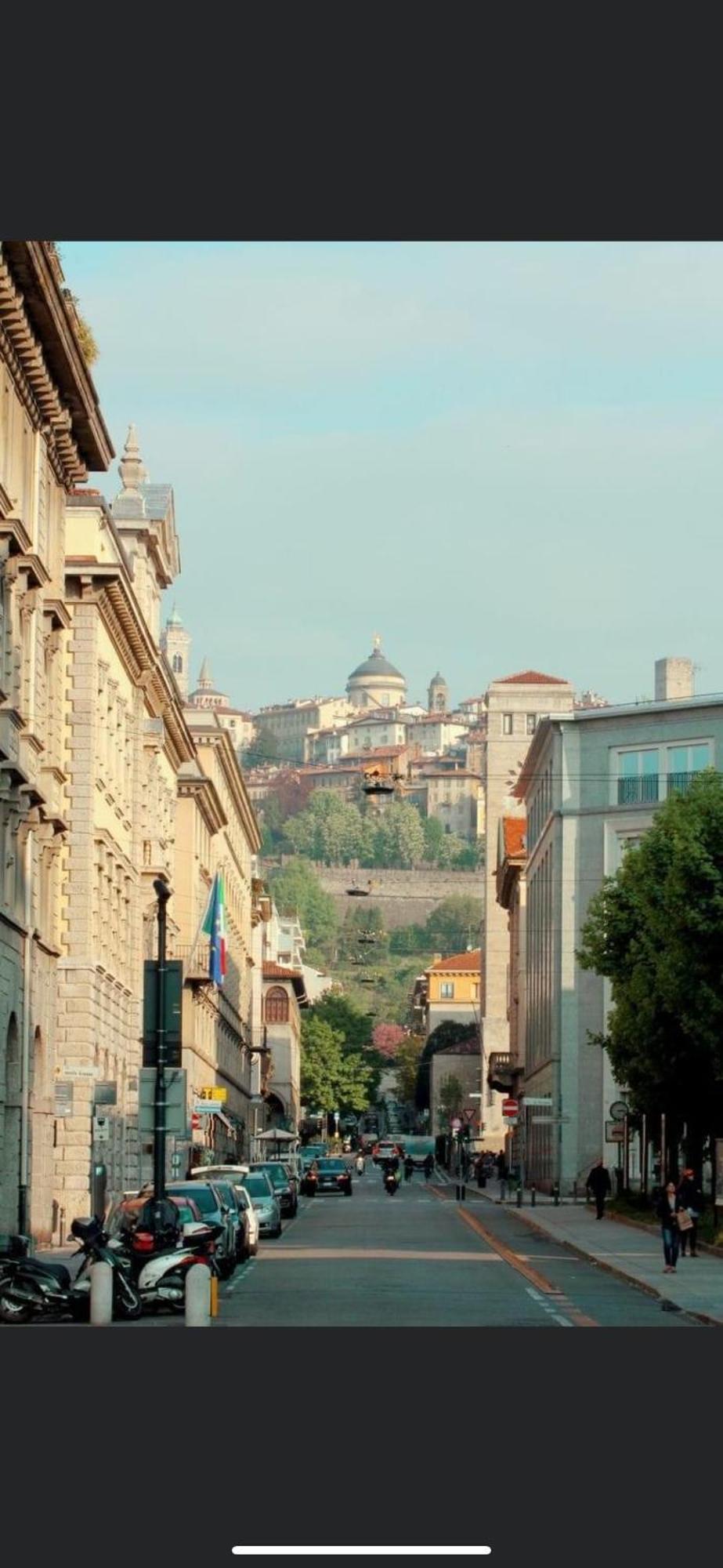 Apartment Smart Gold Elegant Style Bergamo