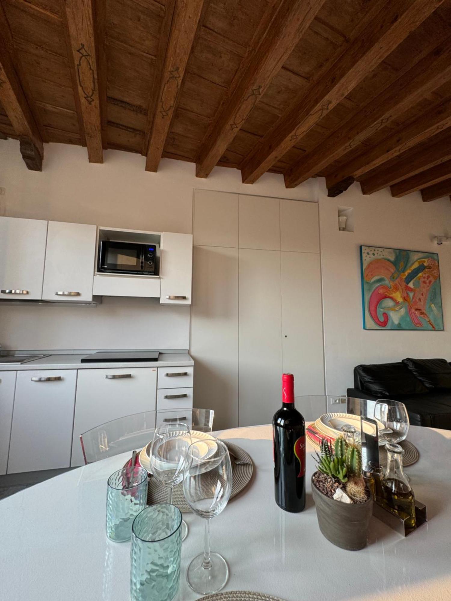 Apartment Cr - Casa Sulle Mura Romane - Old Town
