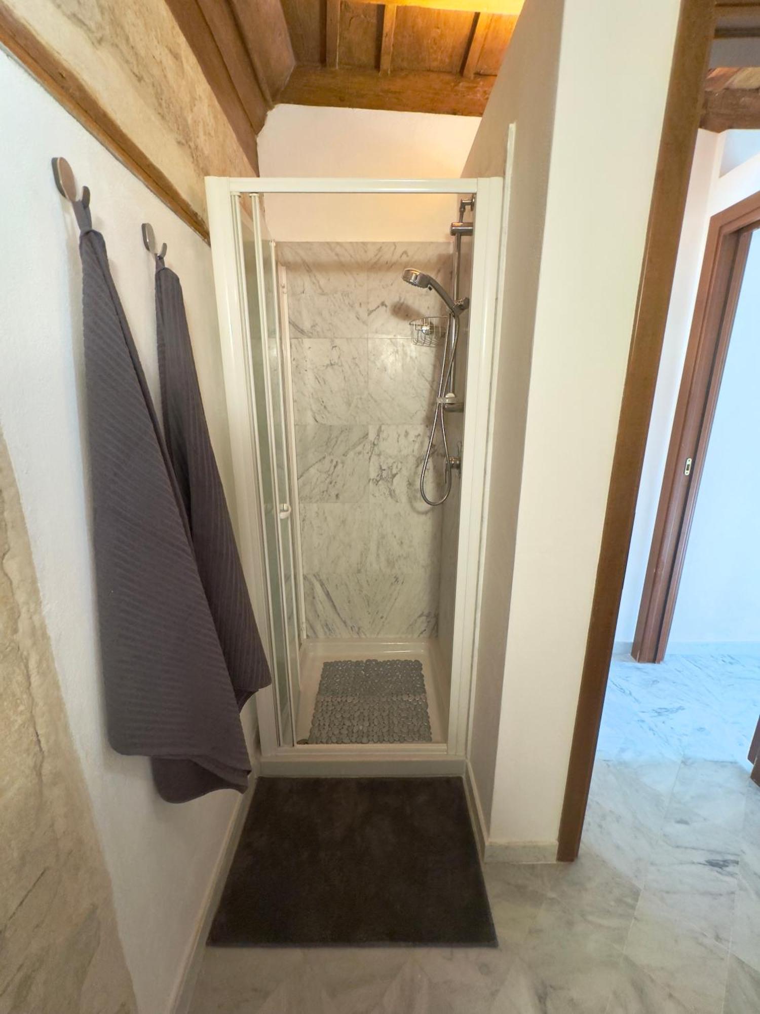 Apartment Cr - Casa Sulle Mura Romane - Old Town
