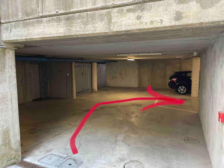 Center - Modern Flat With Free Parking And Wifi - B Apartment