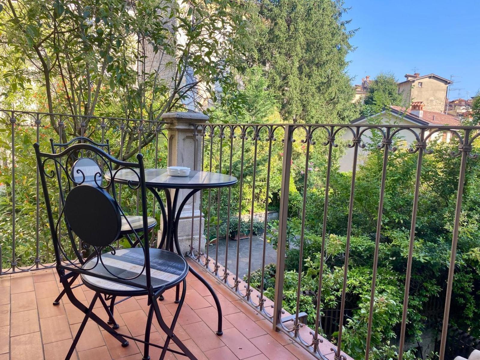 La Casa Di Mat Charme&relax Apartment