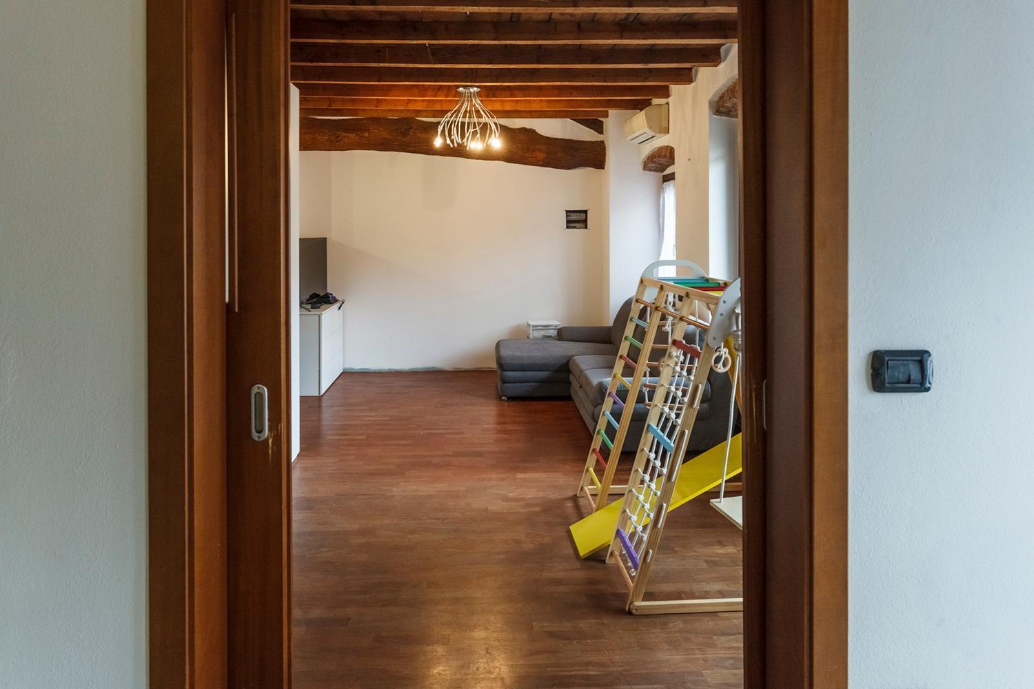 Con Travi A Vista Apartment