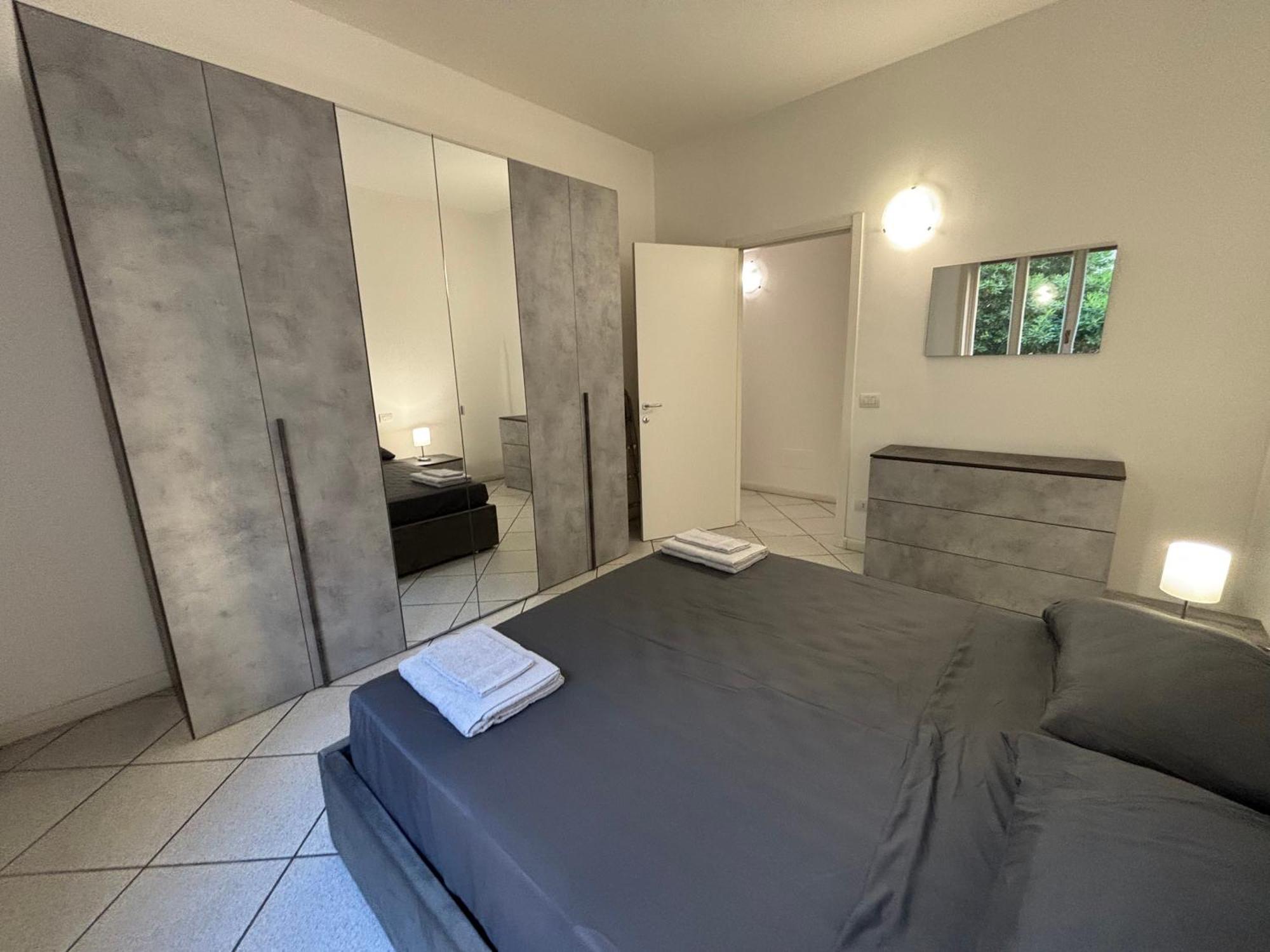 E Spazioso Con 3 Camere, 3 Bagni E Terrazzo Apartamento Bérgamo