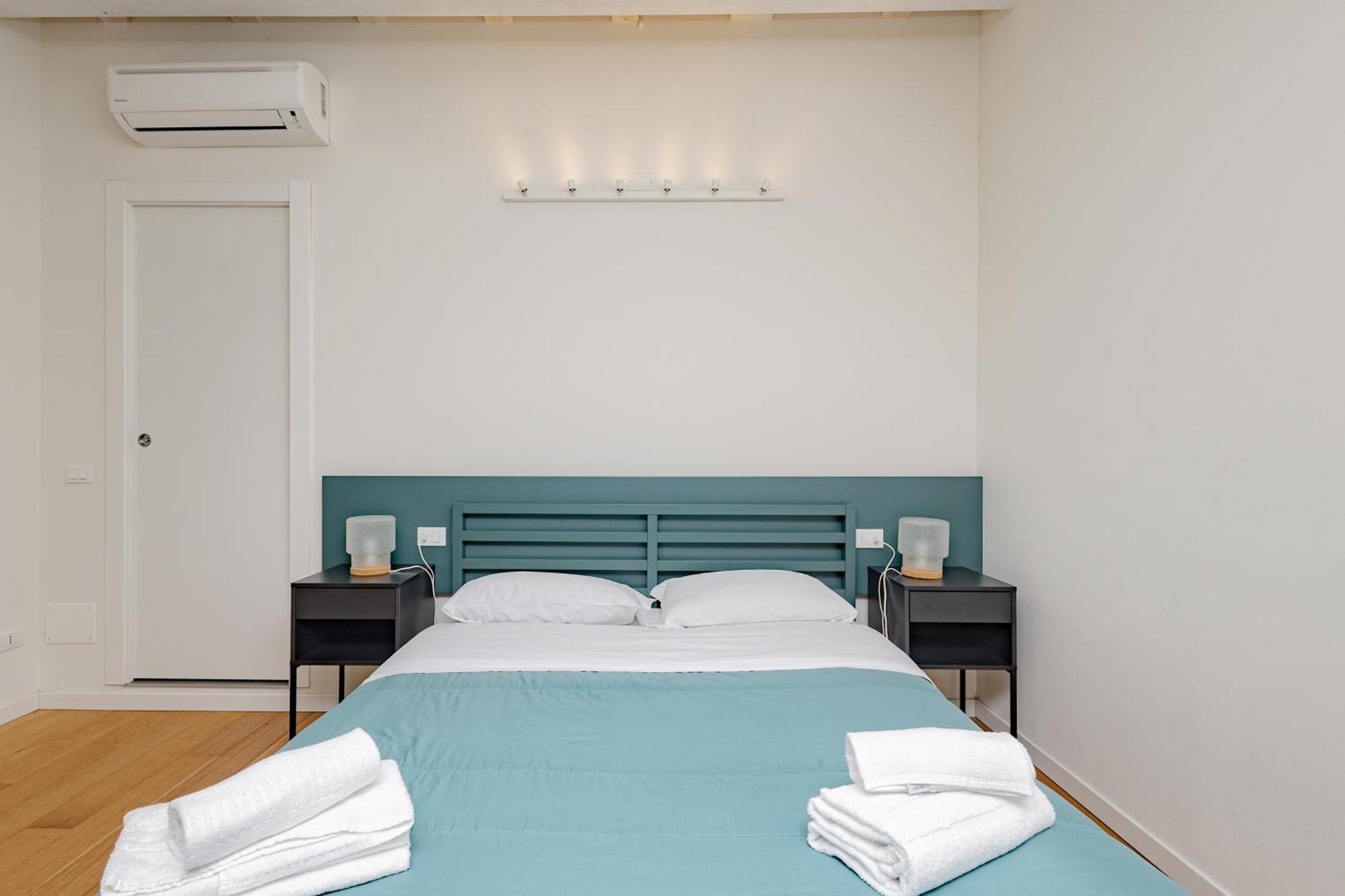 Apartment Flo Three 3 Bergamo