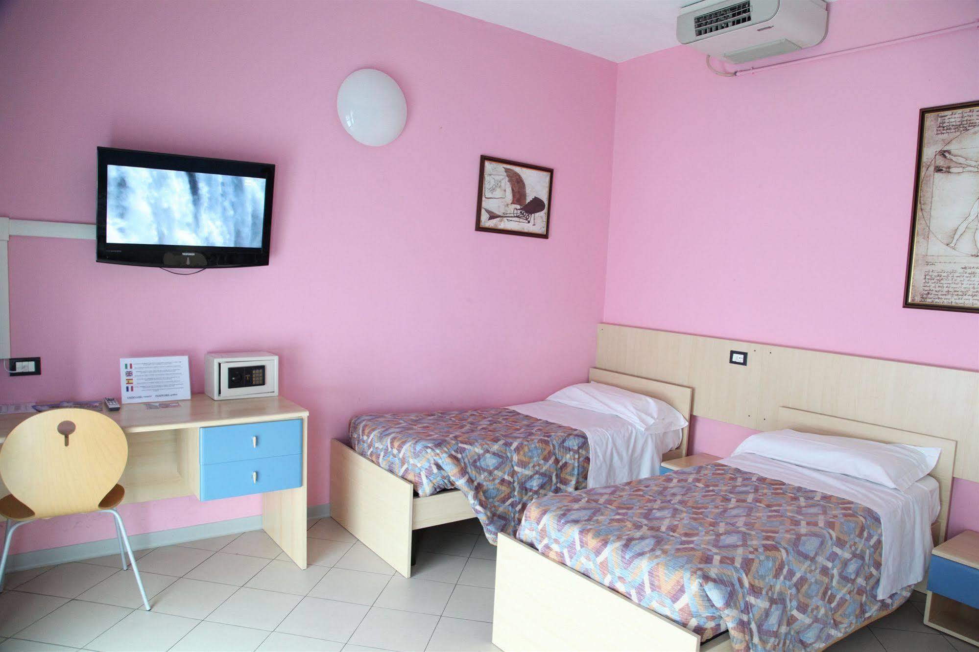 Hostelli Bg *