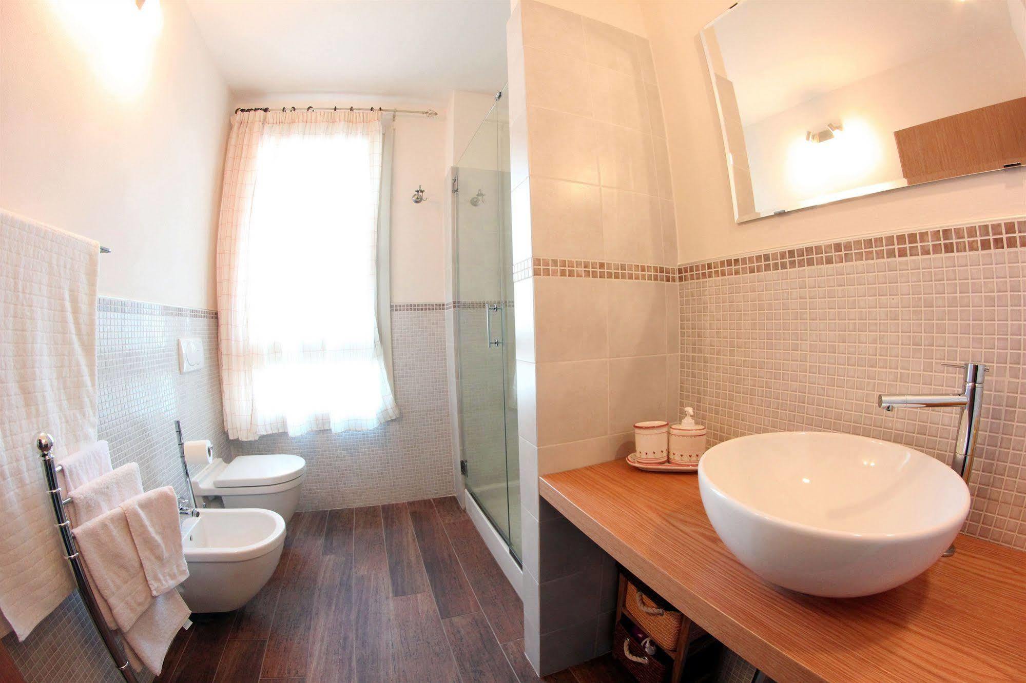 Bombyx Bed & Breakfast 2*