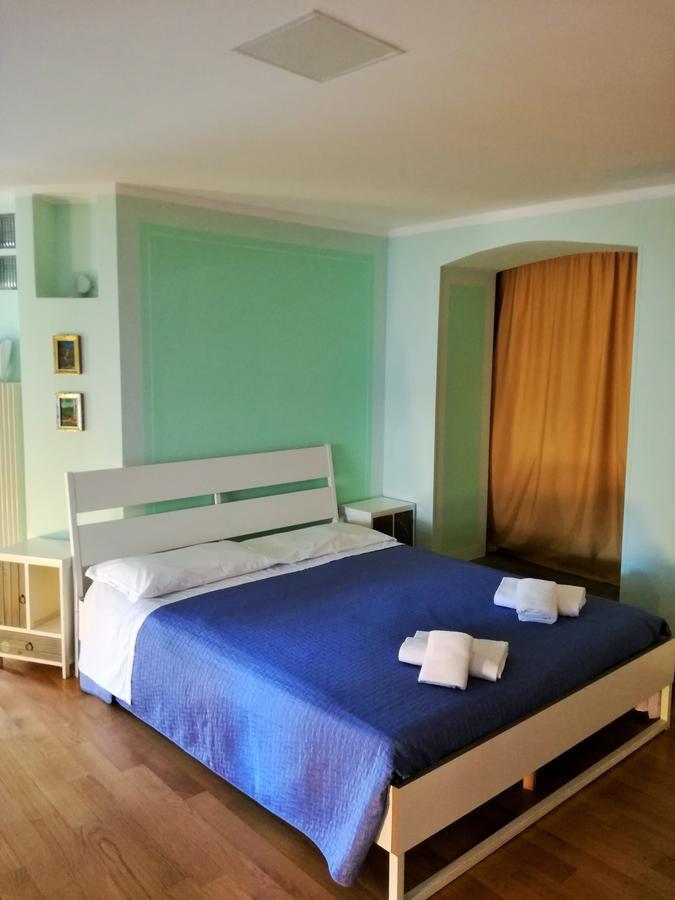 Zaffiro Blu Airport Bed & Breakfast