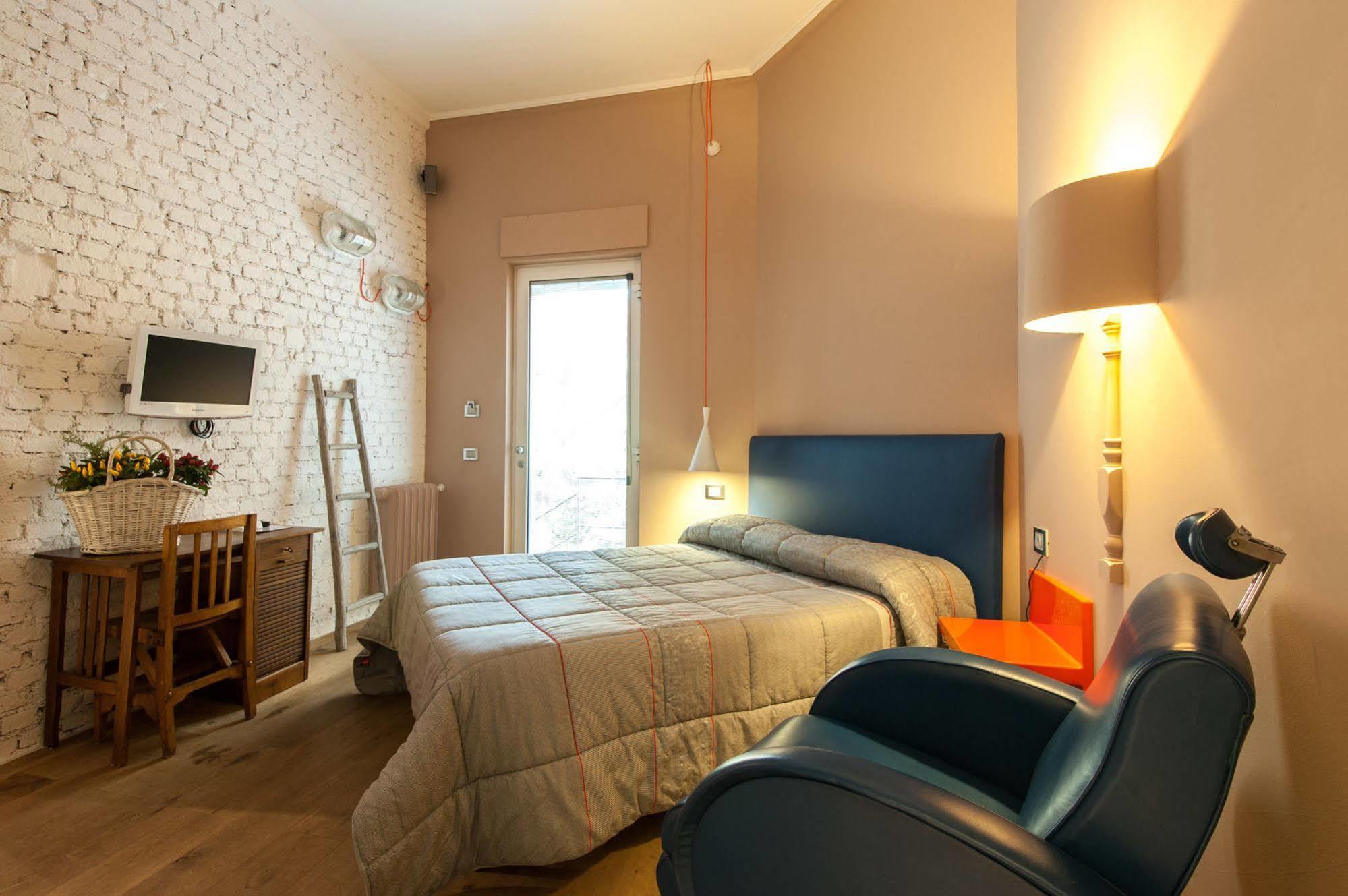 Via Diaz Bed & Breakfast 2*