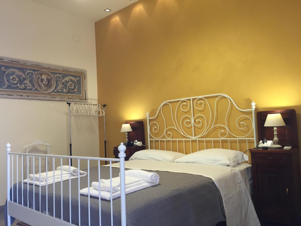 Center Guest house *