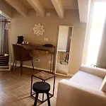 Gatto Bianco Rooms 42