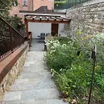 Verde Rame In Citta\' Alta Con Garage Charme E Relax