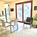 Verde Rame In Citta\' Alta Con Garage Charme E Relax