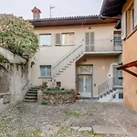 Feel - Grand Alta Apartment