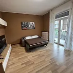 Orio Easy Relax 24H Airport 2 - Top Appartment
