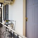 Chiclife - Shenkin Sarona, Santa Caterina & Museums