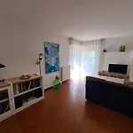 Django\'S Apartments