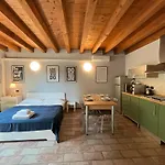 Cozy Flat + Parking Close To City Center/Airport