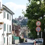 Apartment Via Maironi Da Ponte