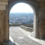 La Maison Des Artistes