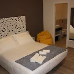 App9 - Rooms And Apartments