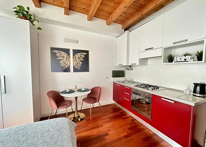 Cozy Apartment Center