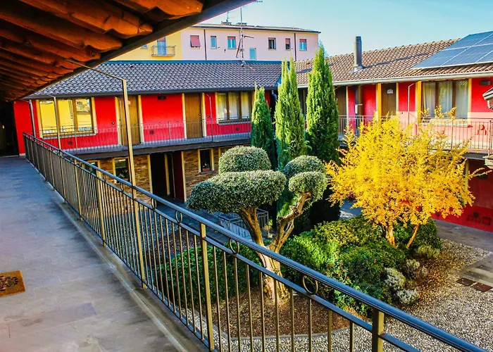 Bergamo Easy Airport Sleep&Fly Parking