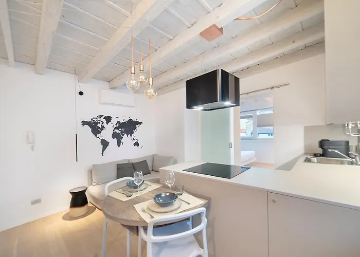 Modern Apartment City Center 5 Minutes From Citta\' Alta And Train Station