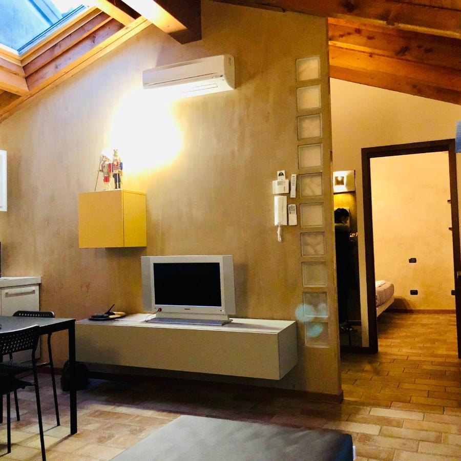 Easy Airport Sleep&fly Parking * Bergamo