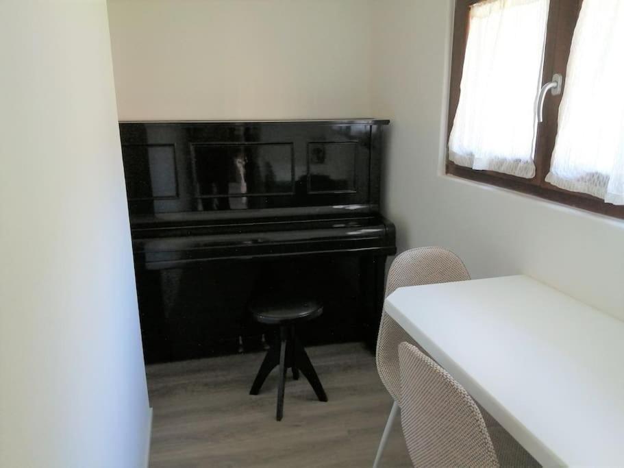 Stefania's Corner, In Apartment