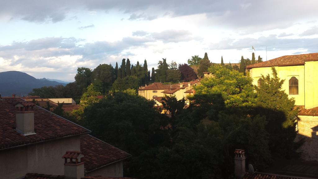 La Torretta Di Via Tassis Bed & Breakfast *