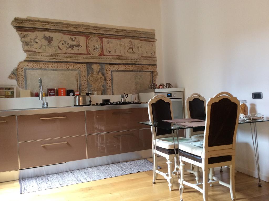 Accademia Deluxe Apartment *