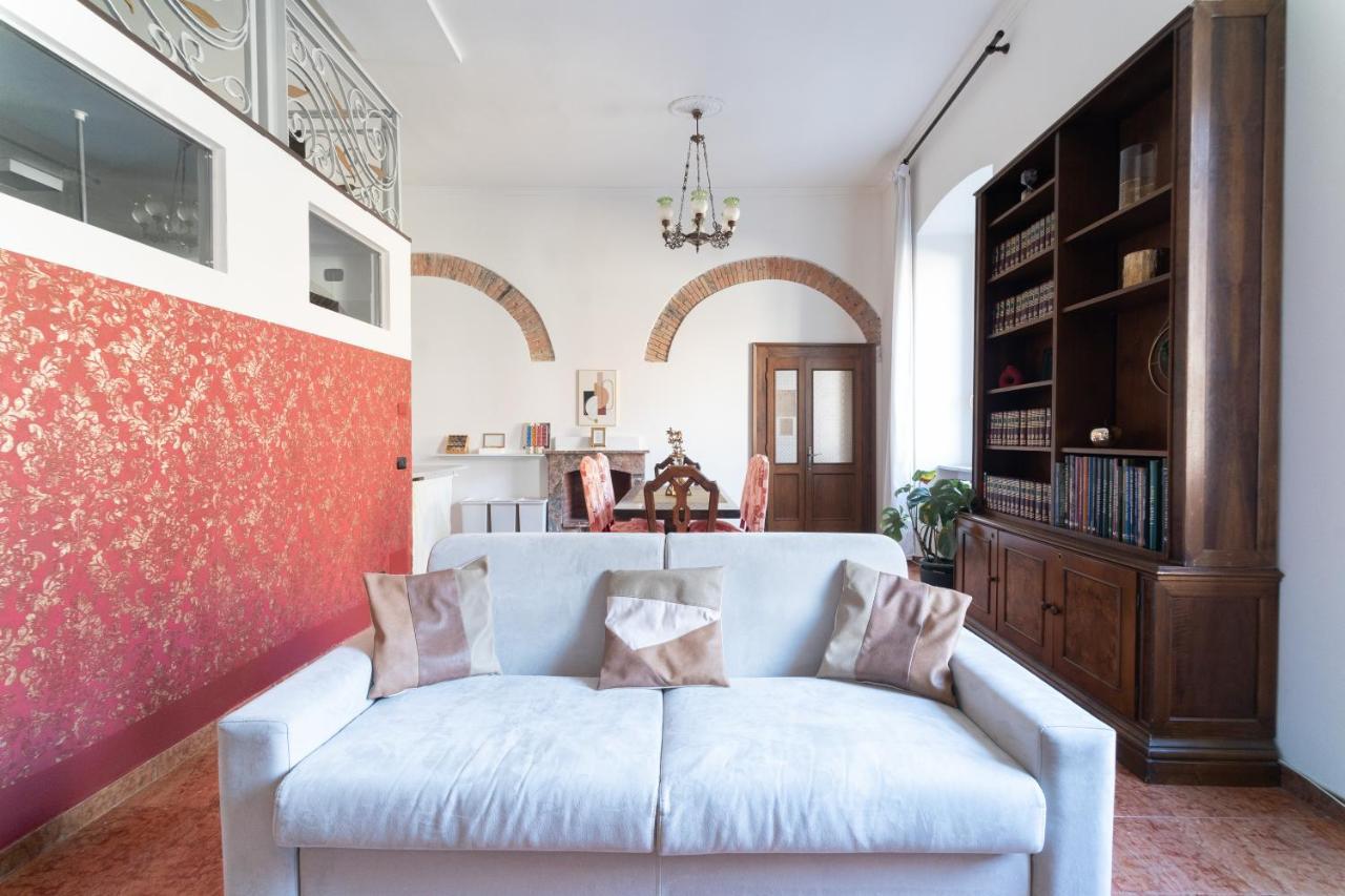 Grand 1845 Apartment *