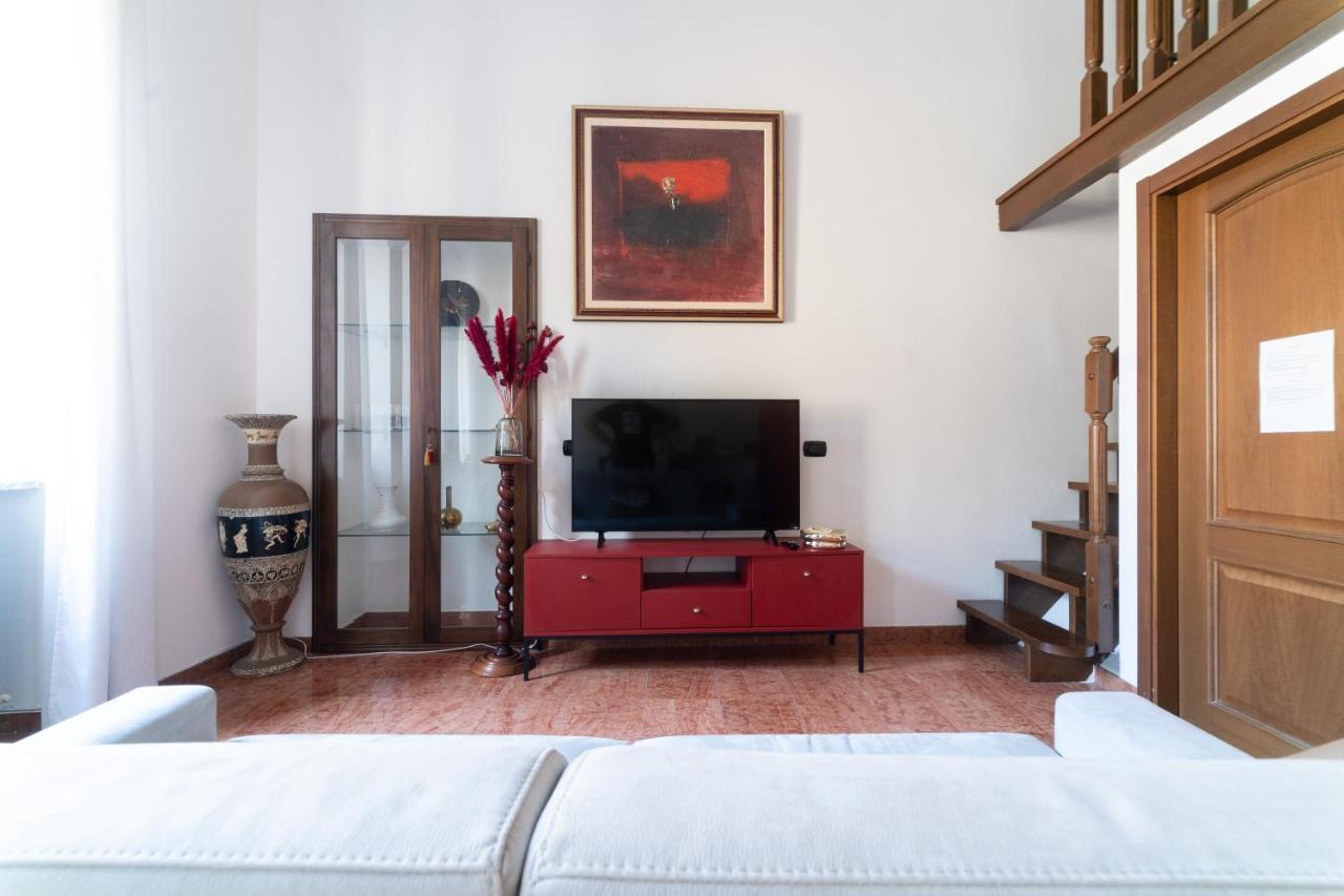Grand 1845 Apartment *