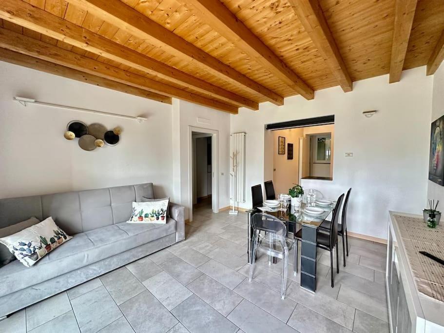 Near Train Station Luxury House 5 Beds Bergamo