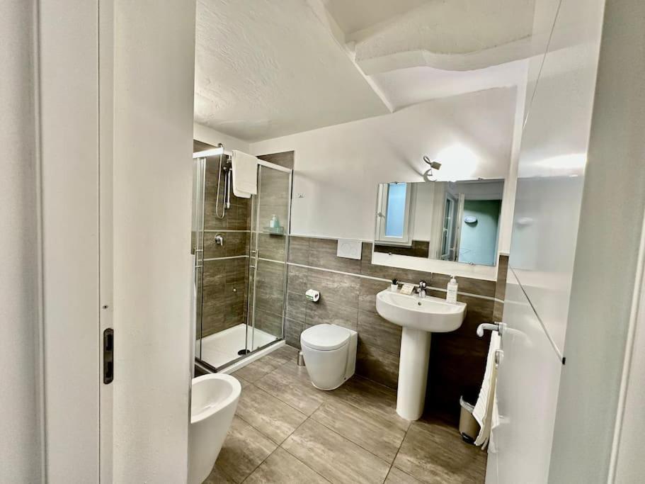 Near Train Station Luxury House 5 Beds * Bergamo