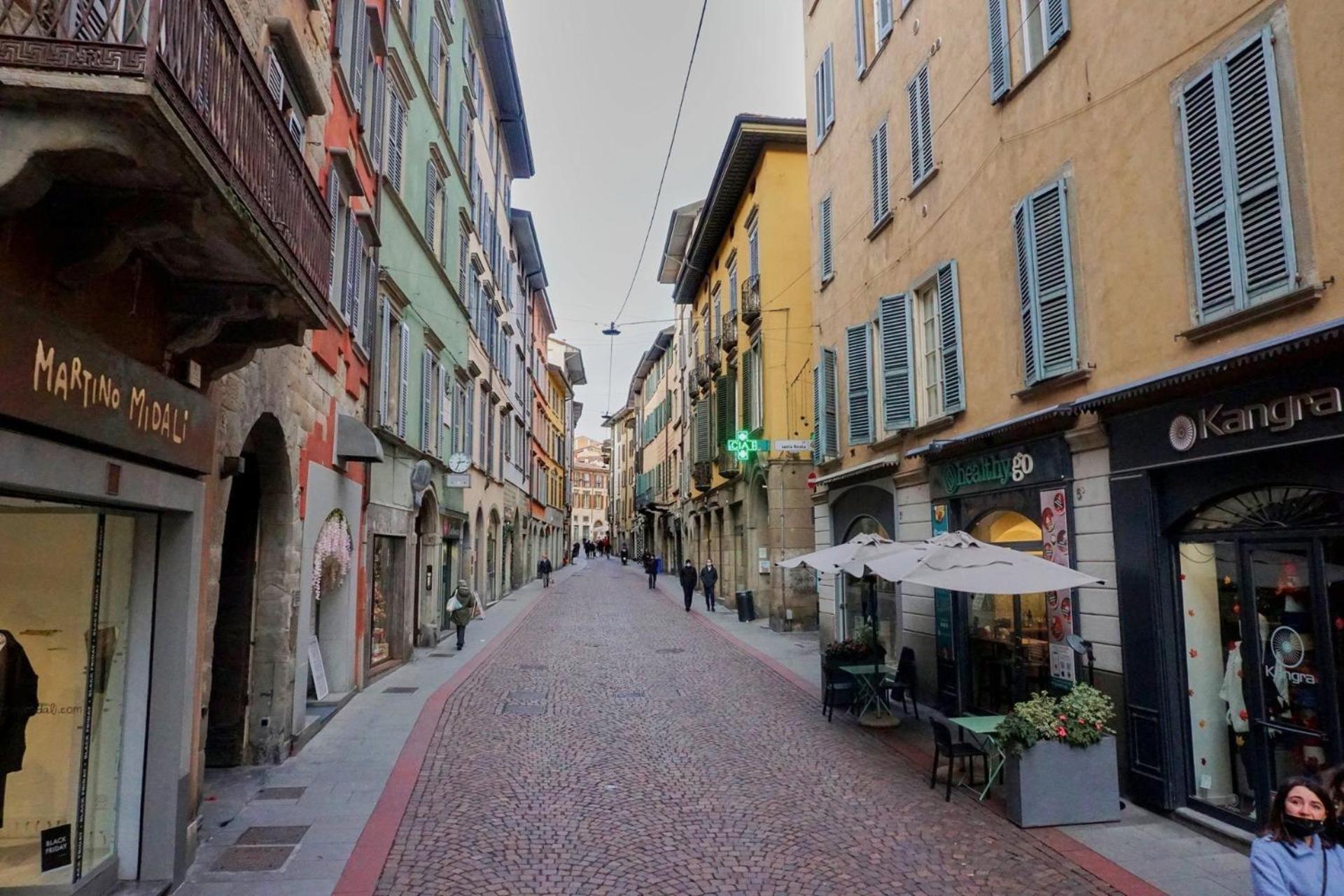 Apartment Magic Place Bergamo! Relax With Terrace In The Heart Of The Bergamo
