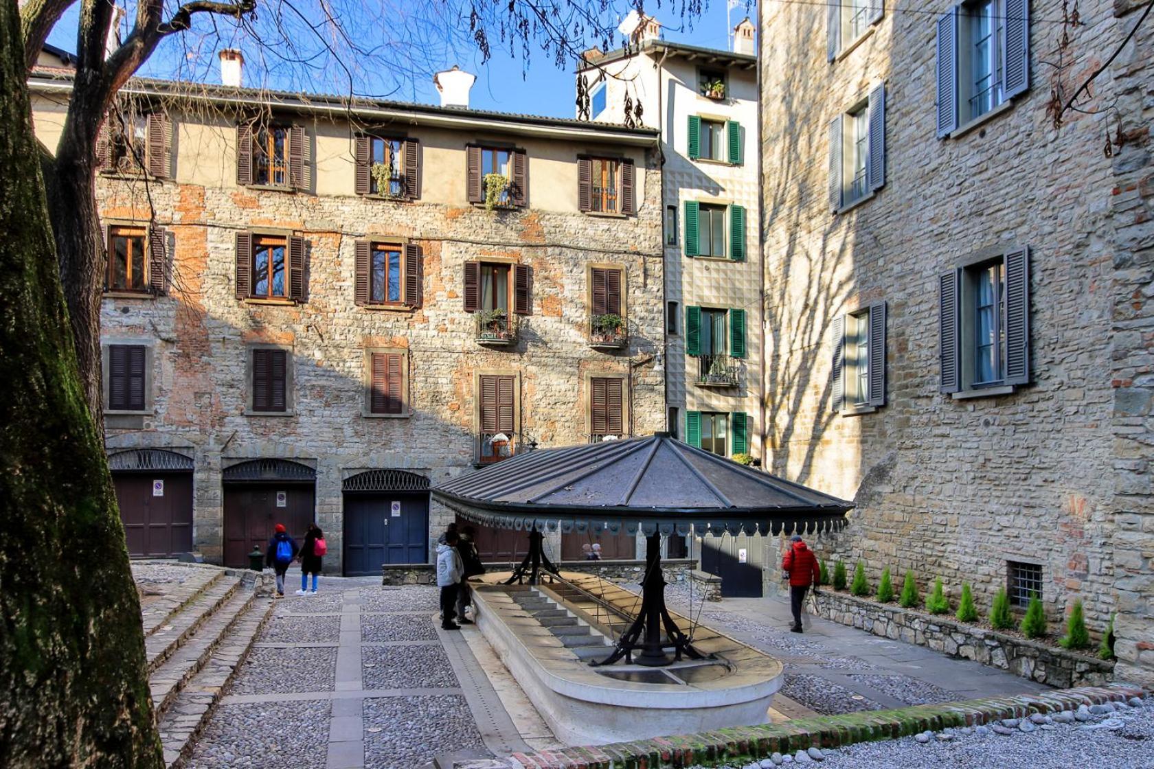 Apartment Near Funicolar Alta Design House 1