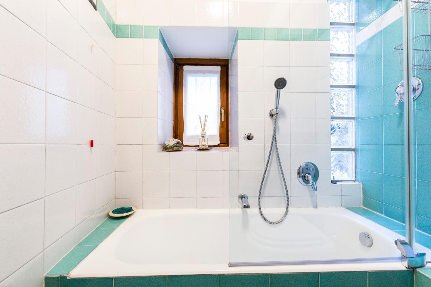 Apartment Quarenghi 31c *