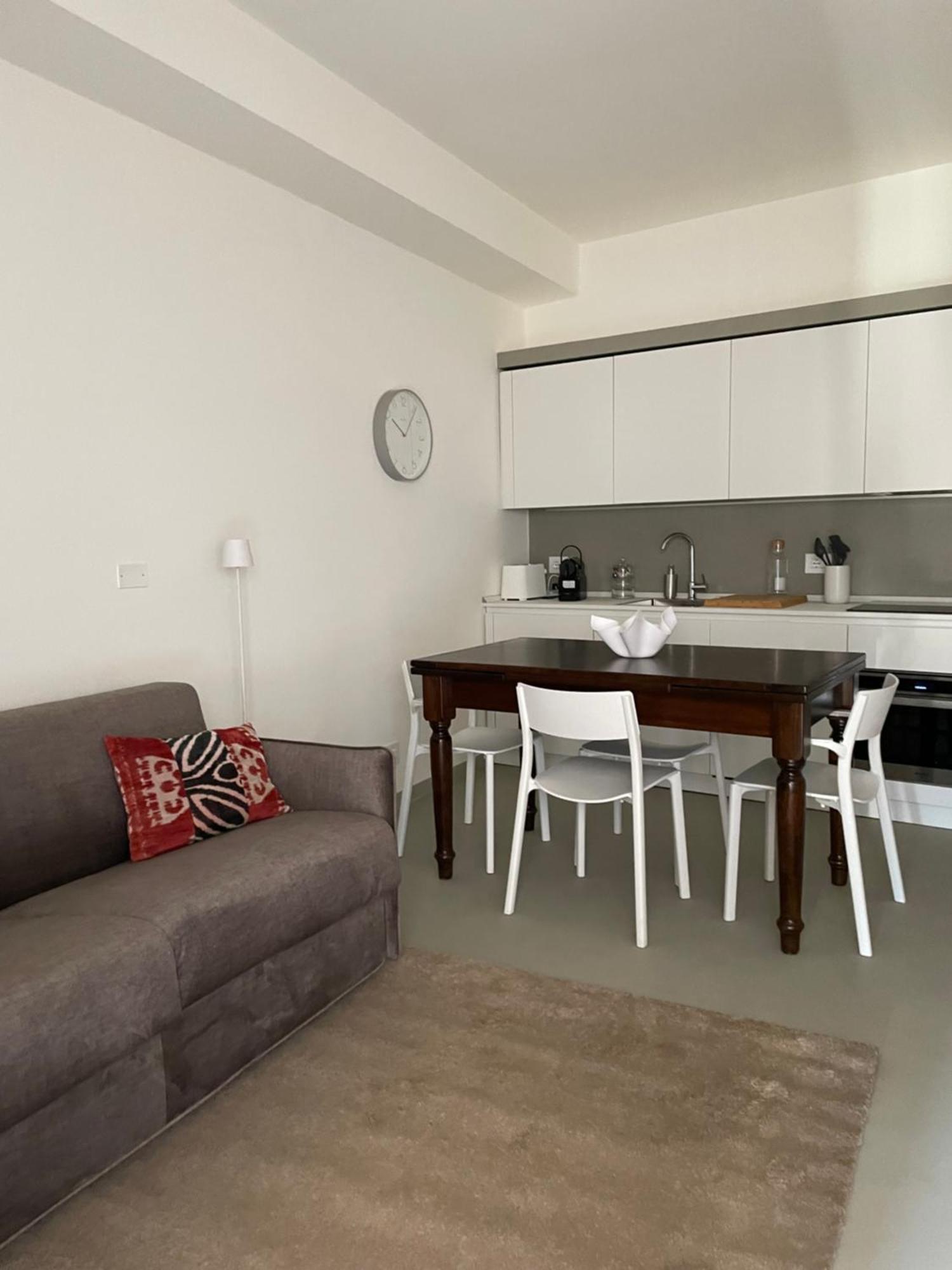 Number 99 Apartment