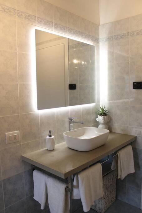 Charming & Modern In The Huoneisto
