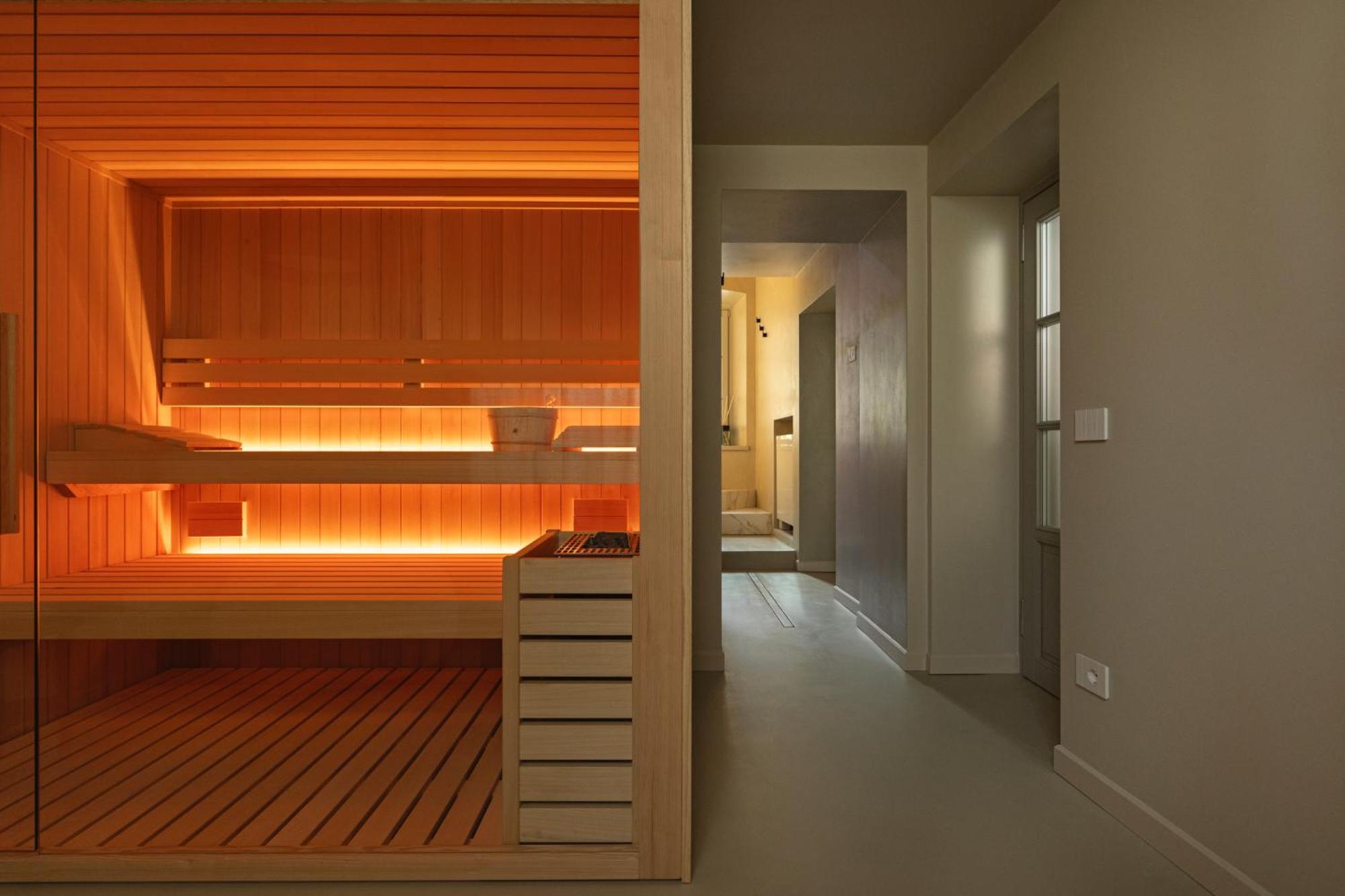 Rego Apartments - Boutique Aparthotel & Serenity Spa With Some Off-Site Apartments In The Heart Of Bergamo City Center *
